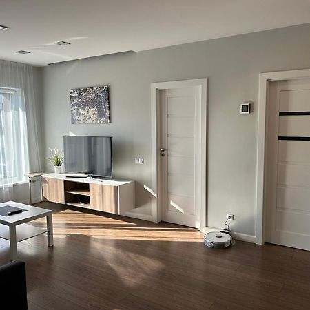 Your Home - Spacious Apartment In City Center, With Balcony & Self Check-In Vilnius Exterior photo